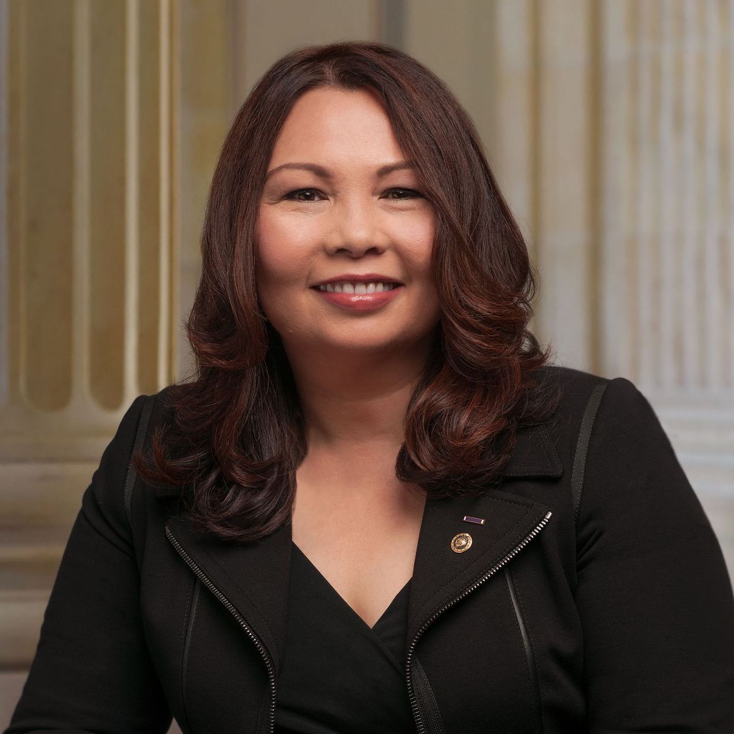 Headshot of Senator Tammy Duckworth.