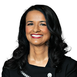 Headshot of Arleen Nand. 